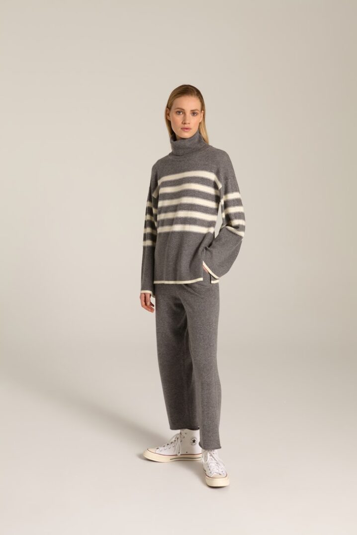 Γυναικεία Πλεκτή Μπλούζα Whitestriped-Γκρί - Image 3