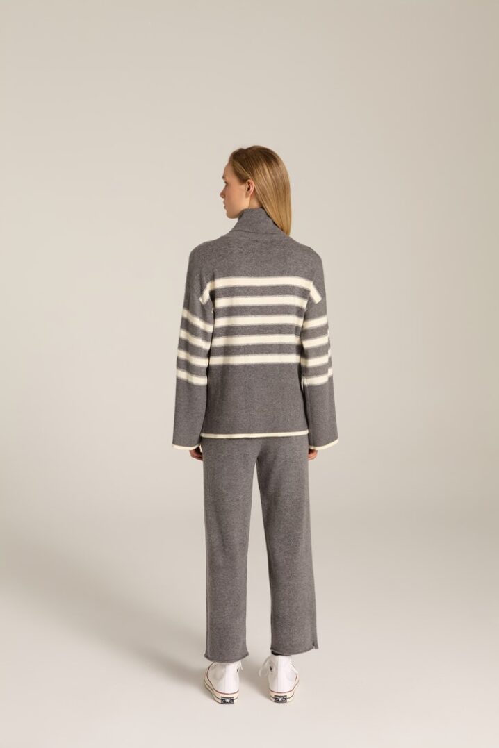 Γυναικεία Πλεκτή Μπλούζα Whitestriped-Γκρί - Image 4