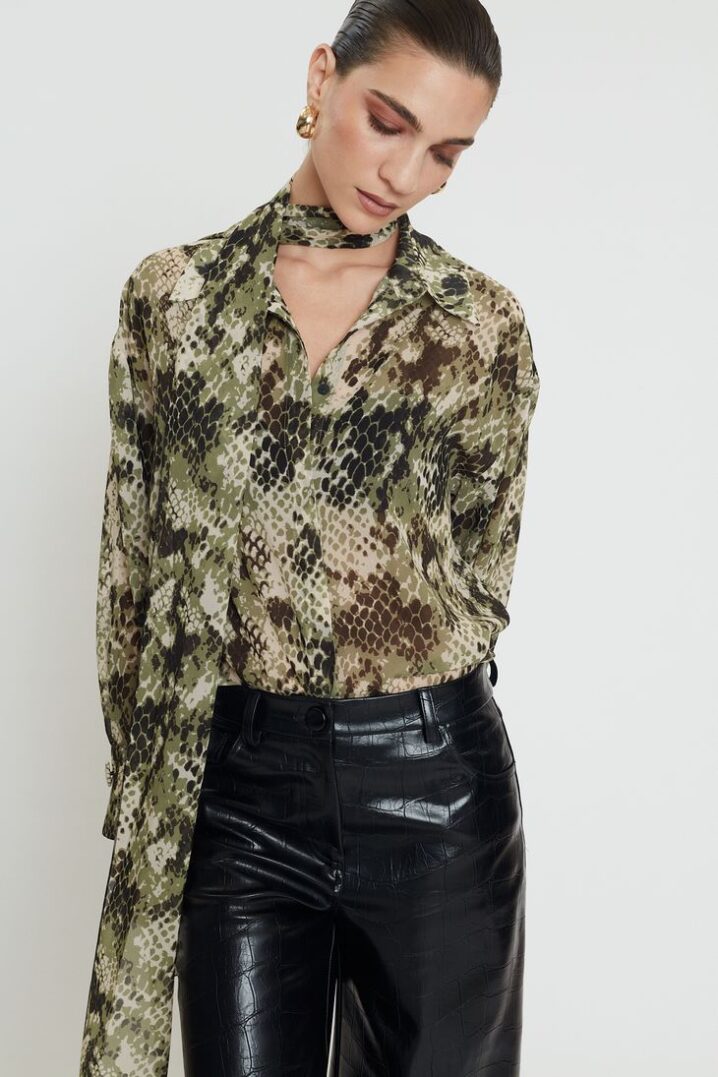 Γυναικείο Mila Πουκάμισο-Olive Snakeprint - Image 2
