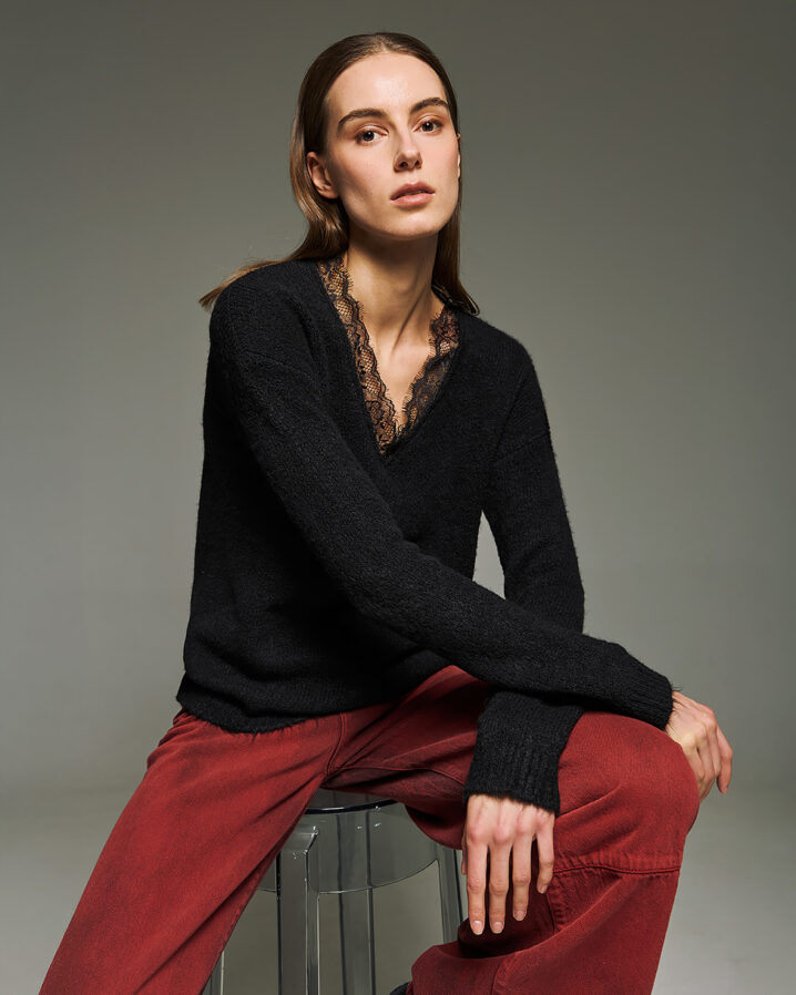 Γυναικεία V neck lace knit Μπλούζα-Μαύρο - Image 2